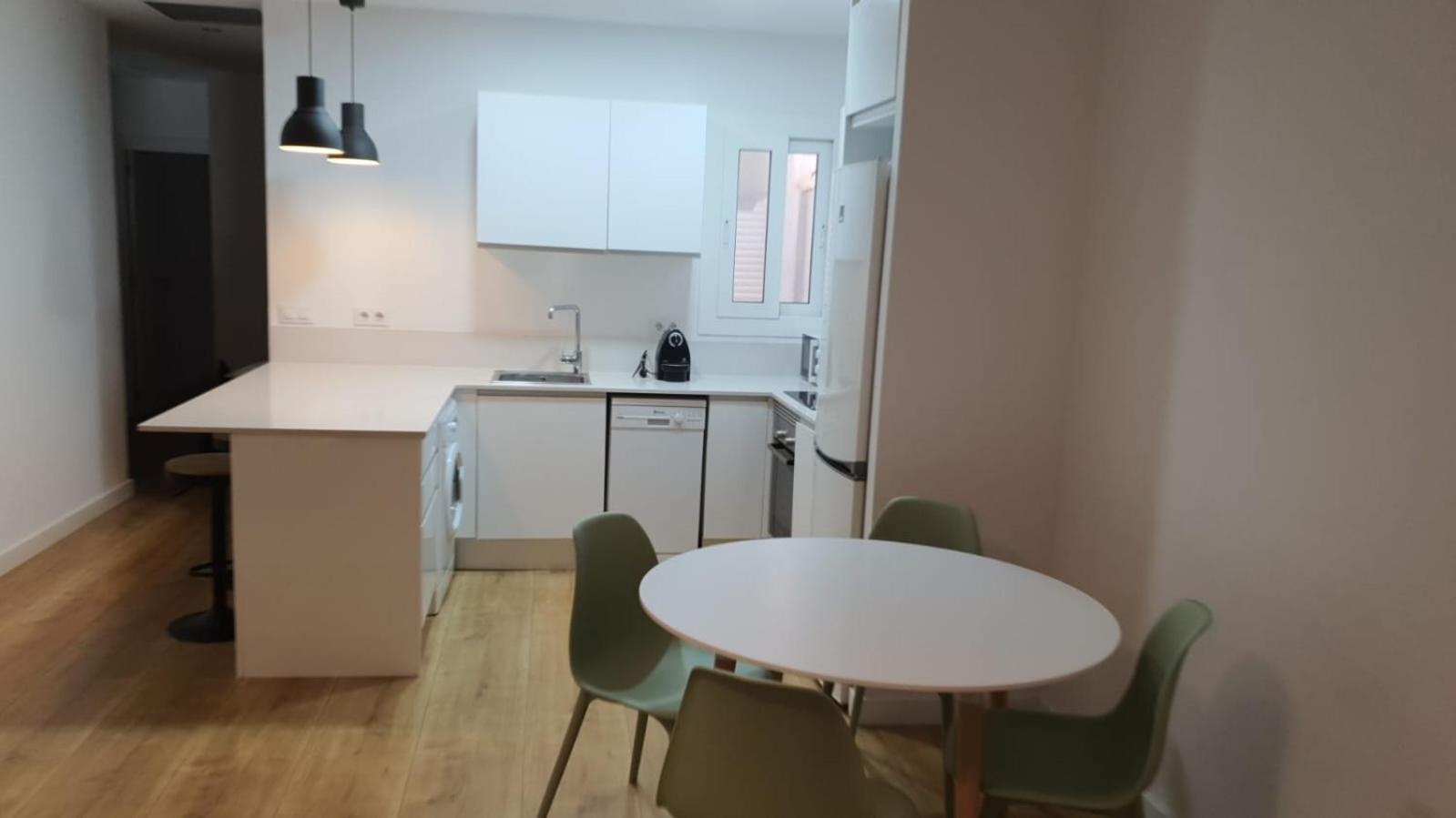 Gaudi Street Apartments Sitges Zewnętrze zdjęcie